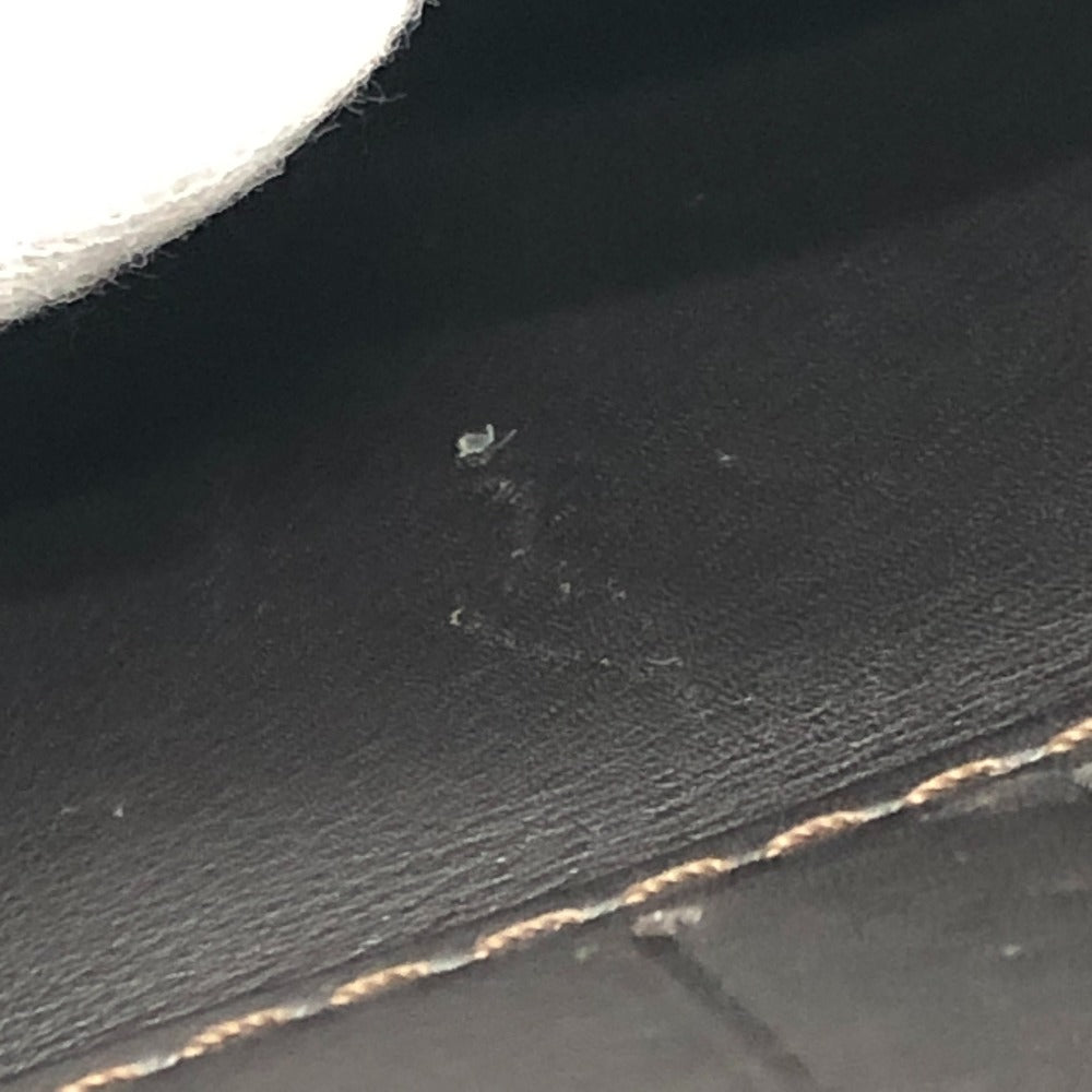 LOUIS VUITTON ユタ 財布 コンパクトウォレット 小銭入れ無し パスポートケース 2つ折り財布 レザー メンズ カフェ