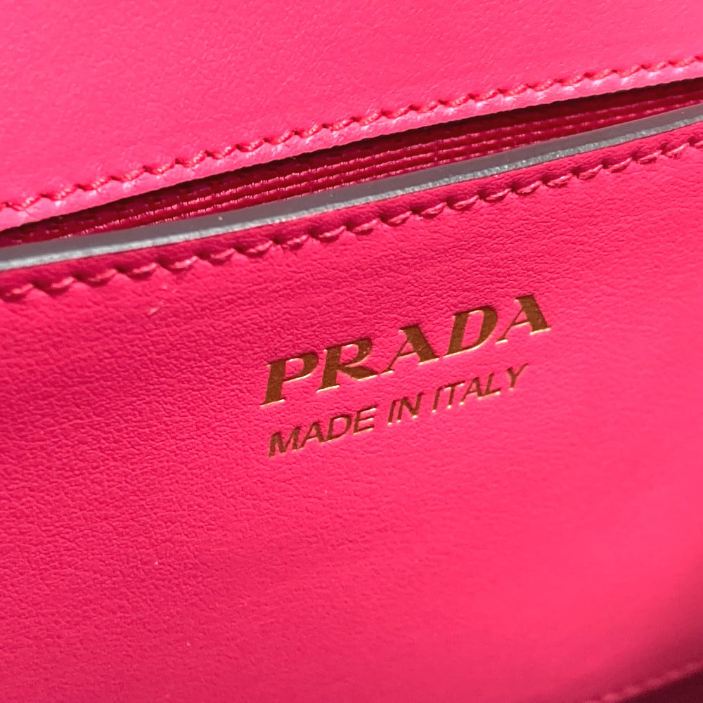 PRADA 1BD127 ロゴ/斜め掛け モノクローム カバン チェーン ショルダー ...