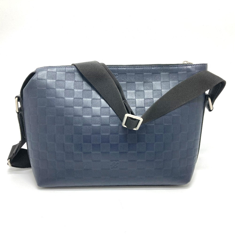 Louis vuitton discovery messenger pm new arrivals