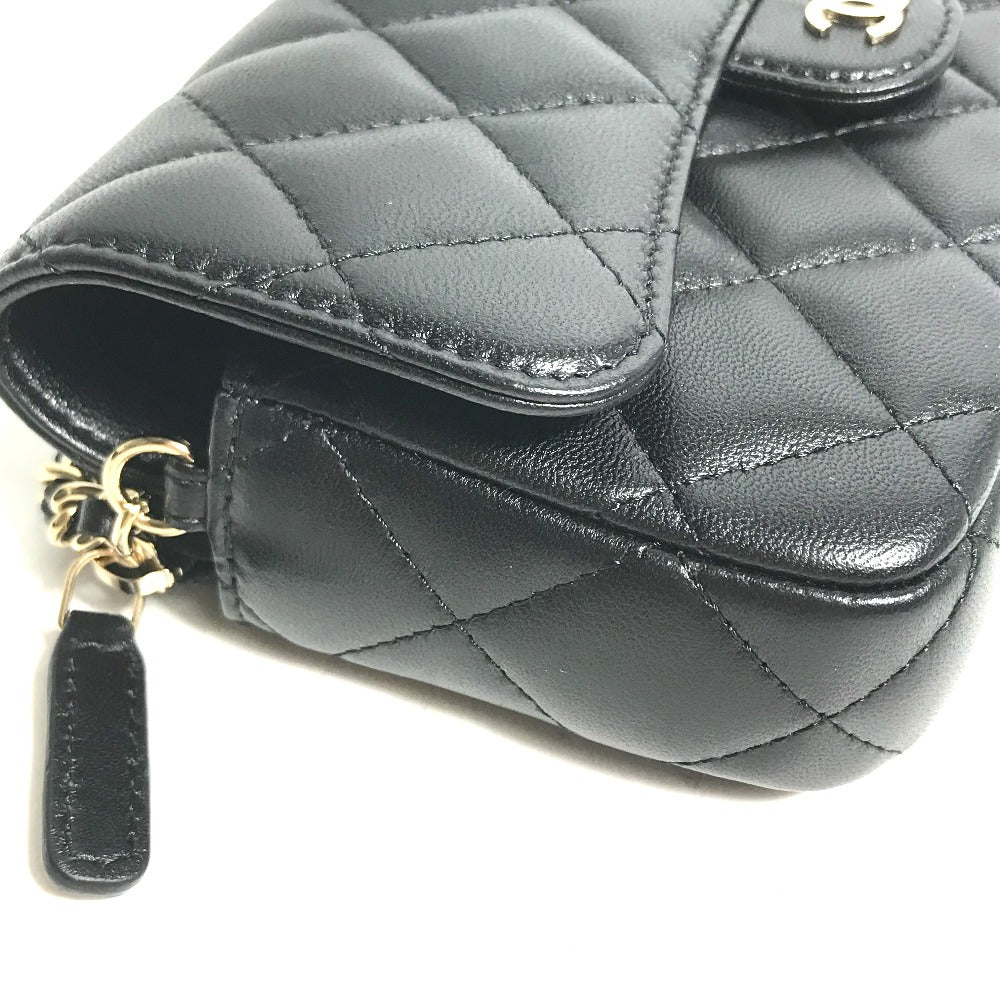 CHANEL AP2096 ココマーク フォンケースウォレット CC マトラッセ 